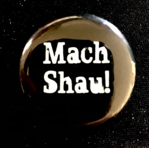 The Beatles. Mach Shau button - Picture 1 of 1