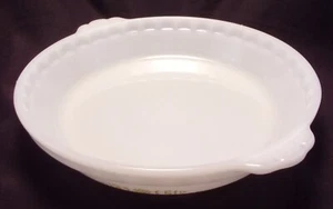 Vintage Glasbake Milk Glass 10" Pie Plate Green Daisy Pattern - Picture 1 of 8