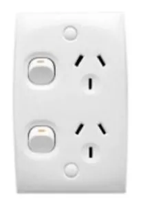 Clipsal TWIN SWITCHED SOCKET 250V 10A 1-Pole 3-Pin Standard, Vertical WHITE - Picture 1 of 1