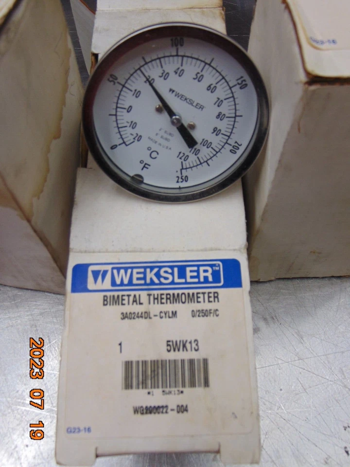 Weksler Thermometer Dual Range 0-250F 2 1/2" Stem - Image 1 of 1