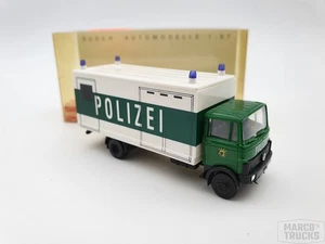 Busch Mercedes LP 809 Kasten „Polizei Vorsicht Pferde“ 40765 - 1:87 - /BUB293 - Picture 1 of 1