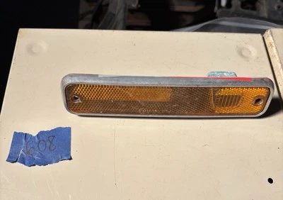 AMC 1971-1974 LUZ MARCADORA LATERAL DELANTERA Foto 1 de 4