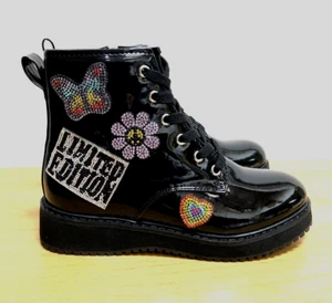 Steve Madden Kudos Ankle Patent Combat Boot Black Butterfly Flower Girls Size 2 - Picture 1 of 8