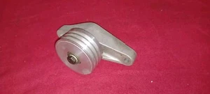 Vintage Small Block Chevy Latham Supercharger Idler Pulley & Bracket - Bild 1 von 4