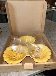 Vintage 1970s California Pottery Nut Dish Serving Bowl Yellow Shell MCM w/ Box - Picture 1 of 8