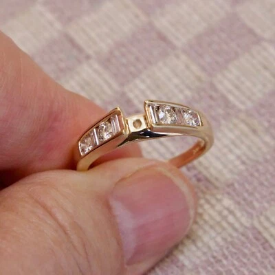 NOS 14K YELLOW GOLD 2/3ct NATURAL DIAMOND ENGAGEMENT RING/SEMI MOUNT (size 8.75) - Image 1 of 4
