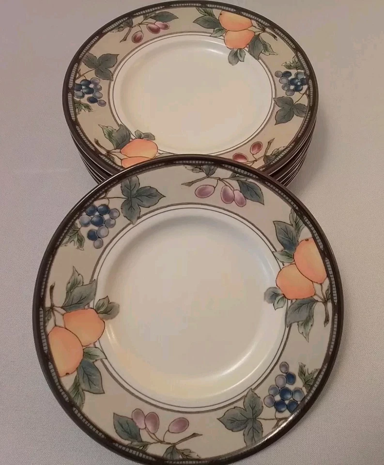 Plato Pequeño Mikasa Intaglio COSECHA DE JARDÍN CAC29 Plato de pan/postre 6-5/8" Foto 1 de 4