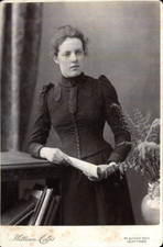 1890s cabinet photo studio portrait of an elegant woman by Coles of Watford