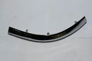 Chrome Moulure Coin Sous Feu Arrière Droit pour Chrysler le Baron Mopar - Picture 1 of 3