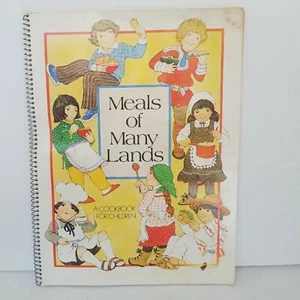 Meals Of MANY Lands A COOKBOOK for CHILDREN Miriam LOO - Picture 1 of 4