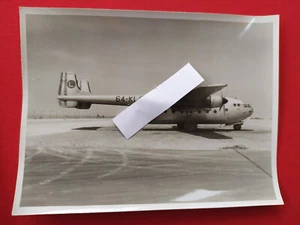 Luftwaffe: Foto Flugzeug auf Asphalt im Algerienkrieg - Bild 1 von 2
