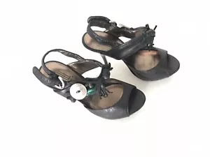 Pelle Moda Slingback Peep Toe Mujer 5.5 Negro Botón Borla Cuero Tacones - Imagen 1 de 9