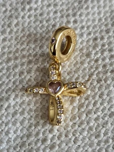 18k Gold Plated 925 Sterling Silver Cross/Crucifix Charm + FREE BRACELET. UK - Picture 1 of 5