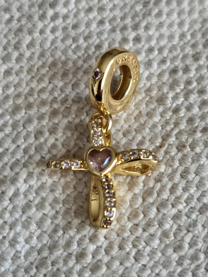 18k Gold Plated 925 Sterling Silver Cross/Crucifix Charm + FREE BRACELET. UK - Image 1 of 4
