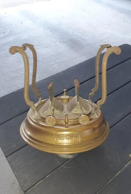 Ancien réchaud/fourneau à pétrole F. Besnard - Photo 1/4