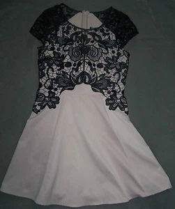 Damen Lipsy Cocktail Akt mit schwarzer Spitze Abendkleid - Größe 12 - Neu - Bild 1 von 1