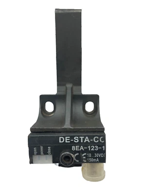 Dover DE-STA-CO 8EA-123-1 8MB-032-3 P42011 T3 Inductive Sensor Connector Plug - Image 1 of 4