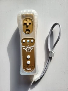 Wii - Original Nintendo Wii Remote Plus Controller Gold Zelda Top  - Imagen 1 de 6