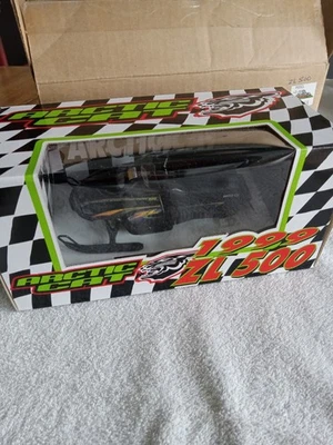 1999 Arctic Cat Die Cast 1:18 Scale ZL 500 Snowmobile 4999-058 NIB - Image 1 of 4