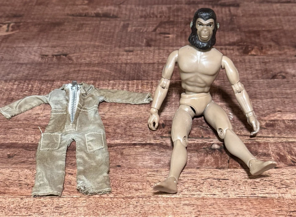 Soldier Ape 8" Planet Of The Apes 1974 Mego Action Figure - Image 1 of 4