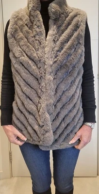 Jayley Collection Grey Faux Fur Ladies Gillet UK approx. size 8 - Image 1 of 4