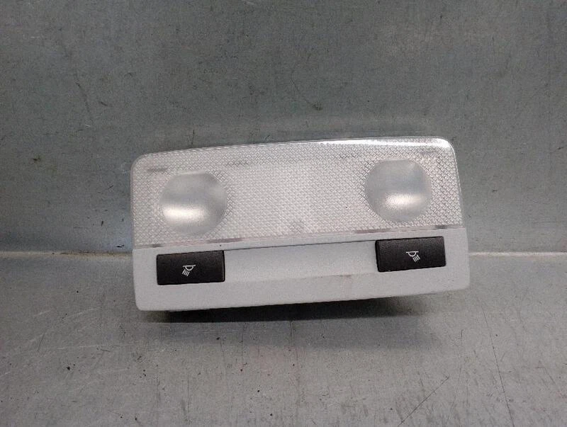 39027174 lumière habitacle pour OPEL CROSSLAND X 1.2 2017 4681014 - Photo 1/4