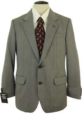 VINTAGE DAKS TWEED  MENS 38" SHORT GREY MIX SUIT JACKET - Image 1 of 4