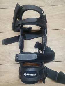 Breg Fusion XT OA Knee Brace Right With Accessories SR - Picture 1 of 5