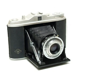 VINTAGE AGFA ISOLETTE 1 CLASSIC MEDIUM FORMAT 6 X 6 FOLDING CAMERA 1950S - Picture 1 of 13