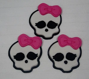 MONSTER HIGH CUP CAKE TOPPERS X 12 - APPROX 4CM WIDE ....... - Picture 1 of 1