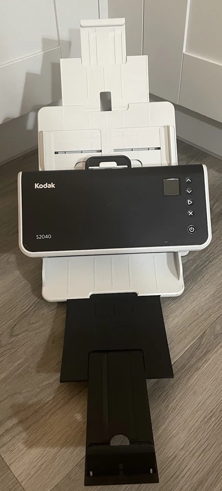 Kodak Alaris S2040 A4 USB Document Scanner + Trays + PSU + USB cable *2438 page* - Image 1 of 3