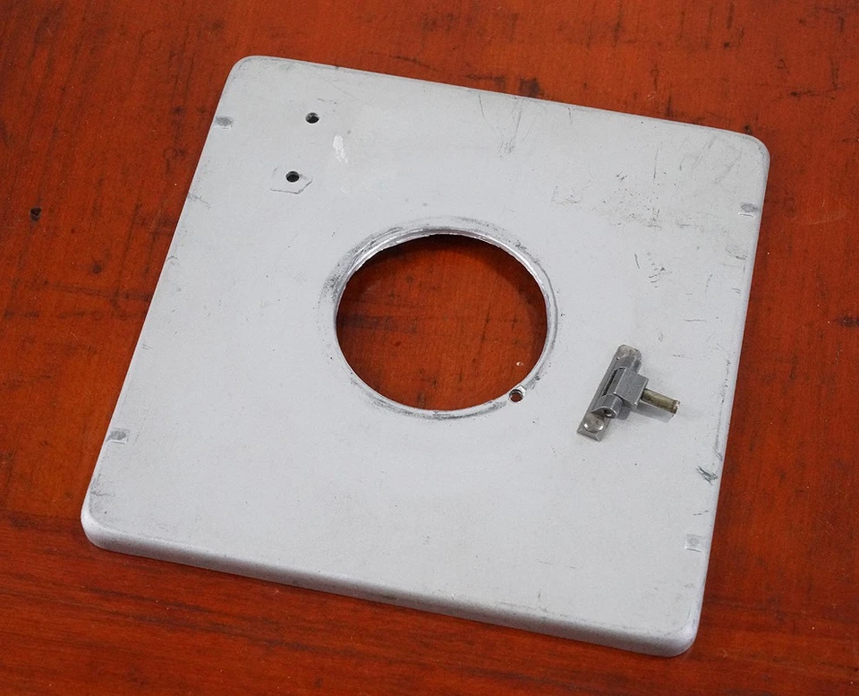 GRAFLEX LENS BOARD FOR 4X5 PACEMAKER GRAPHIC, 34MM HOLE/225687 - Image 1 of 1