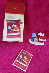Nuevo en caja Adorno de recuerdo Hallmark Feliz Navidad Snoopy Peanuts Charlie Brown - Imagen 1 de 5
