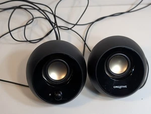 Creative Pebble 2.0 USB-betriebene Desktop-Lautsprecher für PC’s und Laptops SCHWARZ - Bild 1 von 5