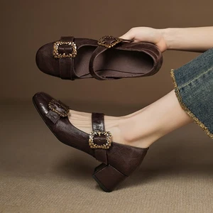 Scarpe donna punta tonda vera pelle vacchetta fibbia Mary Jane tacco medio blocco 5 cm - Foto 1 di 17