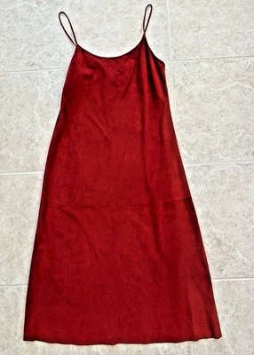 NUEVO Vestido recto Theory rojo gamuza cuero con correas de espagueti - talla 6  Foto 1 de 4