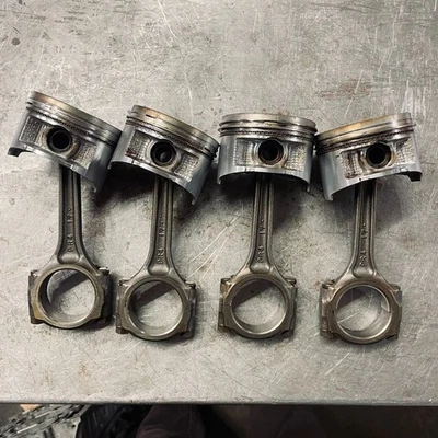 *USADO* Pistones y varillas Honda serie B PR4 84 MM Foto 1 de 4