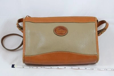 Bolso de hombro de cuero marrón claro para todo clima DOONEY & BOURKE A1 600455 Foto 1 de 4