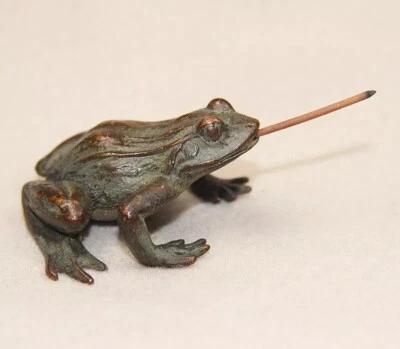 Estatua de animal rana de latón pequeña escultura estatuilla de mesa decoración del hogar regalos Foto 1 de 4