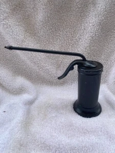 Trigger Oil Can ~ Vintage - Picture 1 of 1