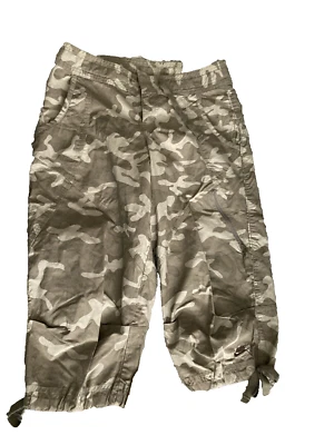 Pantalones capri Nike para mujer verdes camuflados cargo XS bolsillos con cordón jogger Gorpcore Foto 1 de 4