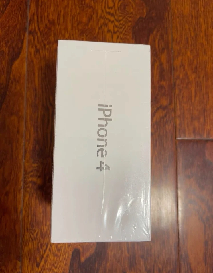 Apple iPhone 4 (3G) 16GB Unlocked iOS Mobile Phone With Box (New) - Image 1 of 1