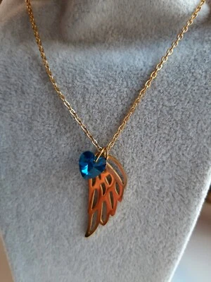 Halskette aus Edelstahl mit Engelsflügel°. - Bild 1 von 4