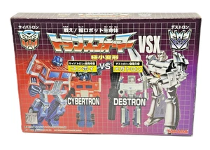 TRANSFORMERS World's Smallest Transformers Convoy vs Megatron MISB WST VSX 2004 - Picture 1 of 3