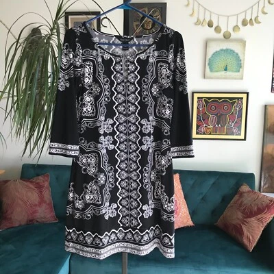 Vestido Jersey Elástico Medallones Blanco y Negro Mercado Negro Casa Blanca Talla M Foto 1 de 4