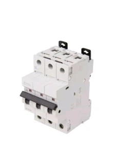 VAT INC - Eaton MCH316 Triple Pole 3 Phase Breaker Type 16A C16 Memshield 2 (K) - Picture 1 of 1