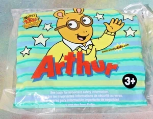 Wendy’s Kids Mahlzeit: Arthur Box neu in Kunststoff, 5,5" hoch x 5" breit 2004 - Bild 1 von 2