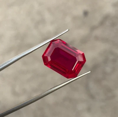 EMERALD CUT Pigeon Blood Ruby Lab Grown Ruby Corundum Gemstone 16X12X8 MM 16 CT - Image 1 of 4