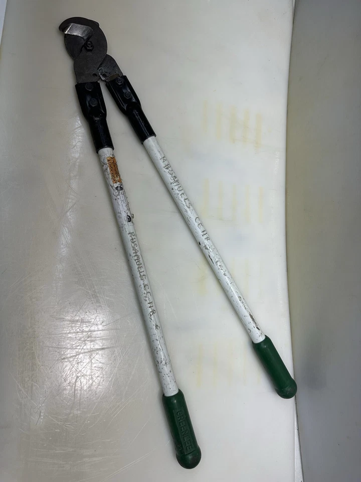 Cortador de cables manual de alta resistencia Greenlee 706 usado 31-1/2 pulgadas #1 Foto 1 de 3