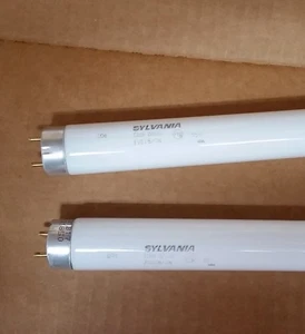 2x New Sylvania F15T8/CW 15W T8 4200K 18" Fluorescent Tube Light Bulb 21616 USA  - Picture 1 of 3